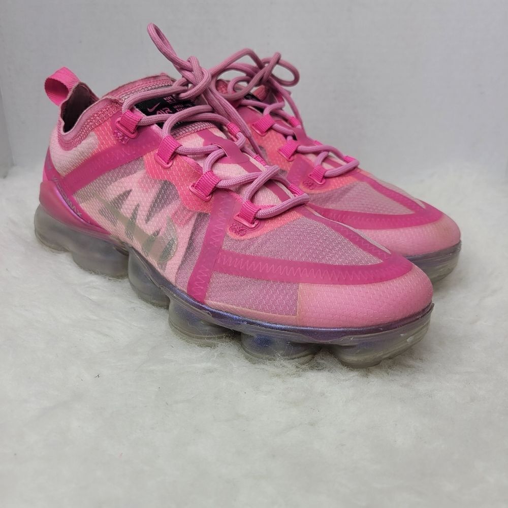 Nike Air VaporMax 2019 Active Fuchsia Running AR6632-600 Women's Shoe Size 7.5